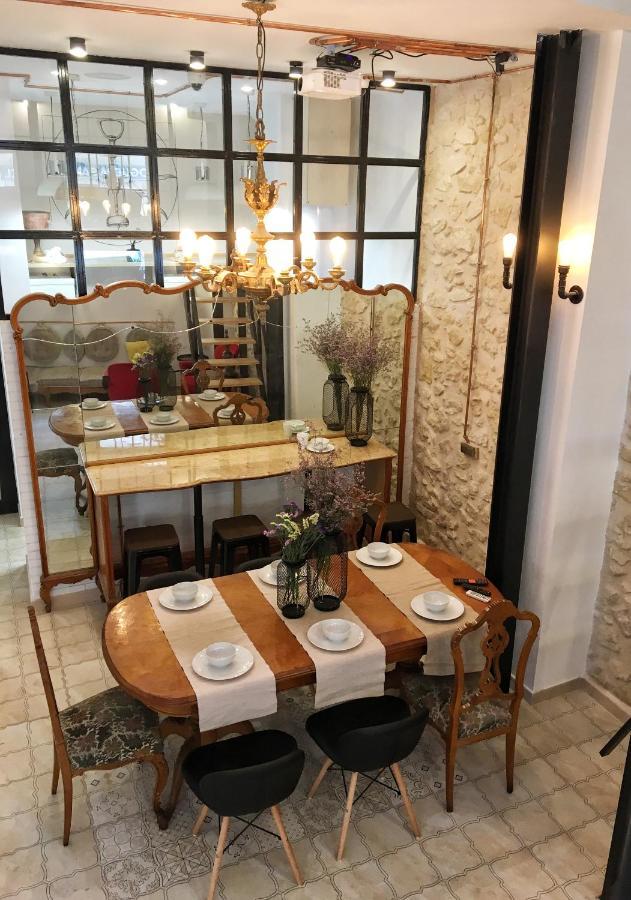 Hostel Numero Trece - Free Towels, Coffee & Tea, Remote Check-In (Adults Only) Alicante Ngoại thất bức ảnh