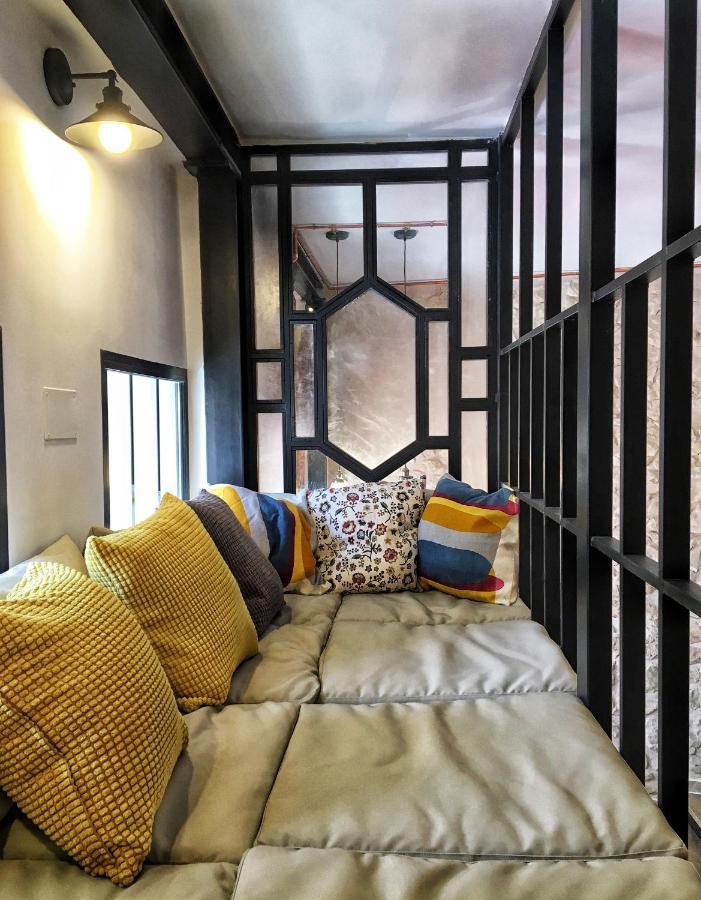 Hostel Numero Trece - Free Towels, Coffee & Tea, Remote Check-In (Adults Only) Alicante Ngoại thất bức ảnh