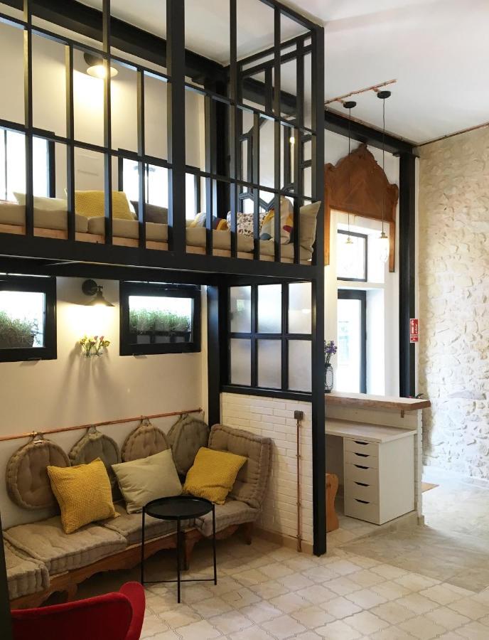 Hostel Numero Trece - Free Towels, Coffee & Tea, Remote Check-In (Adults Only) Alicante Ngoại thất bức ảnh