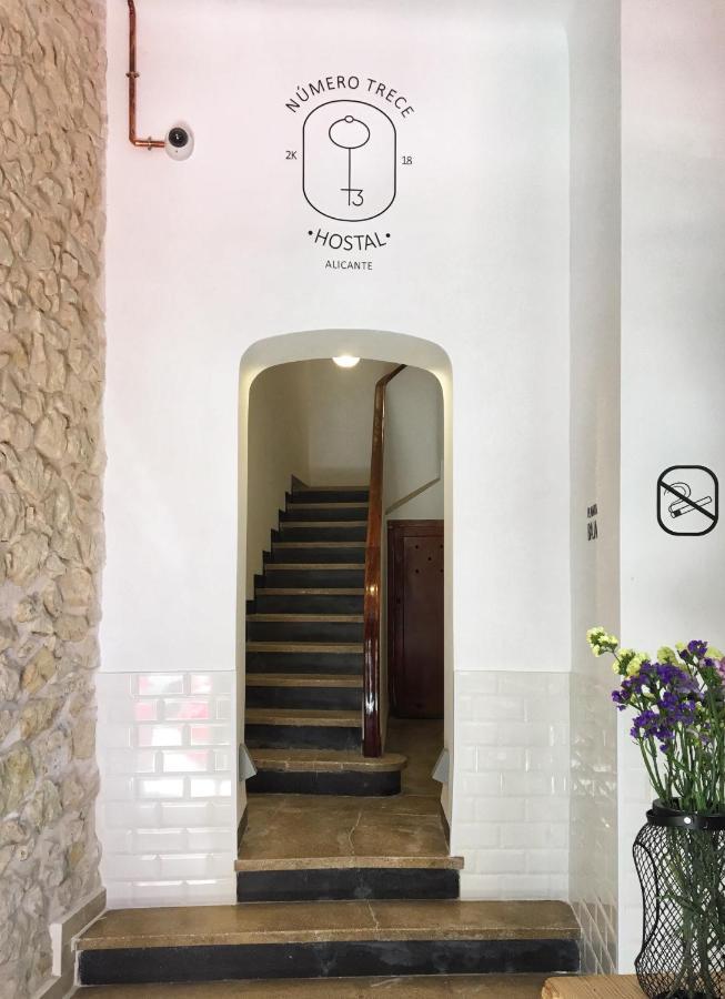 Hostel Numero Trece - Free Towels, Coffee & Tea, Remote Check-In (Adults Only) Alicante Ngoại thất bức ảnh