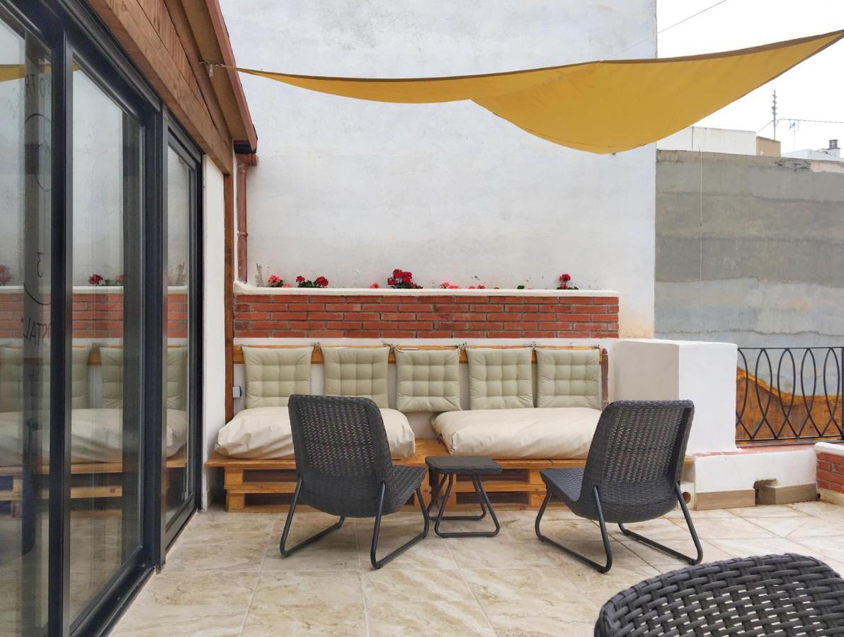 Hostel Numero Trece - Free Towels, Coffee & Tea, Remote Check-In (Adults Only) Alicante Ngoại thất bức ảnh
