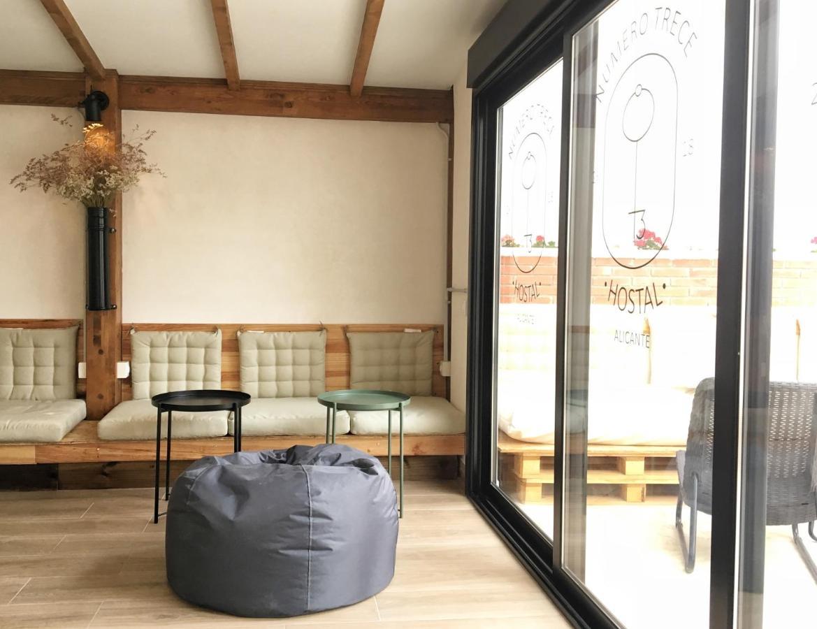 Hostel Numero Trece - Free Towels, Coffee & Tea, Remote Check-In (Adults Only) Alicante Ngoại thất bức ảnh